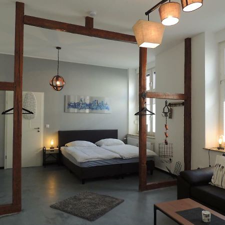 Zentrales Apartment In Гелзенкирхен Екстериор снимка