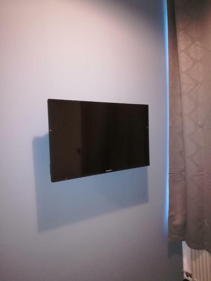 Zentrales Apartment In Гелзенкирхен Екстериор снимка