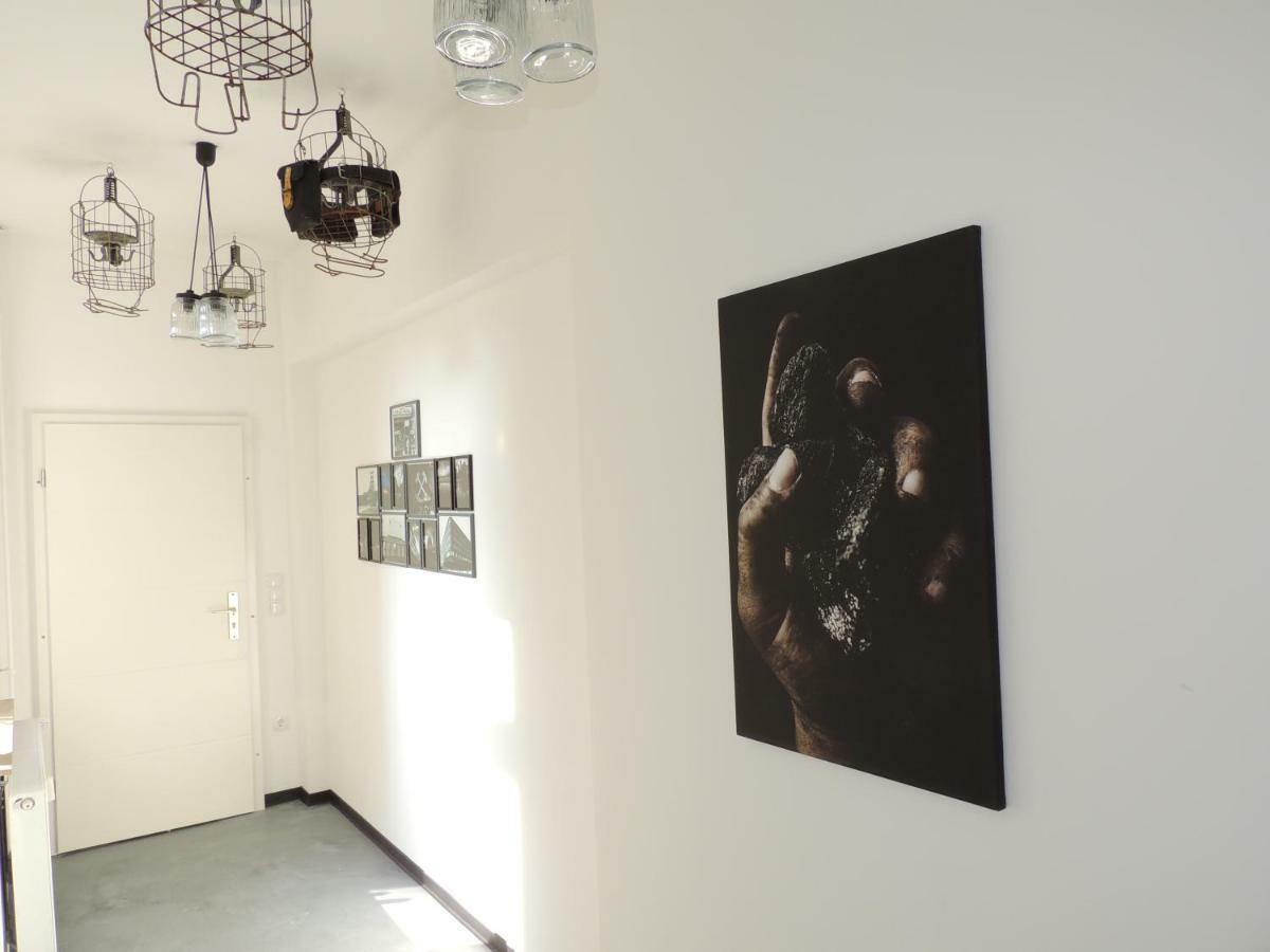 Zentrales Apartment In Гелзенкирхен Екстериор снимка