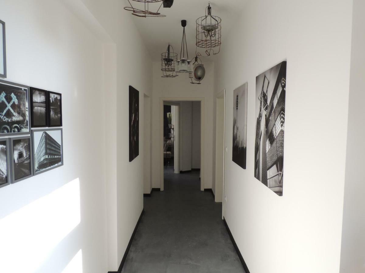 Zentrales Apartment In Гелзенкирхен Екстериор снимка