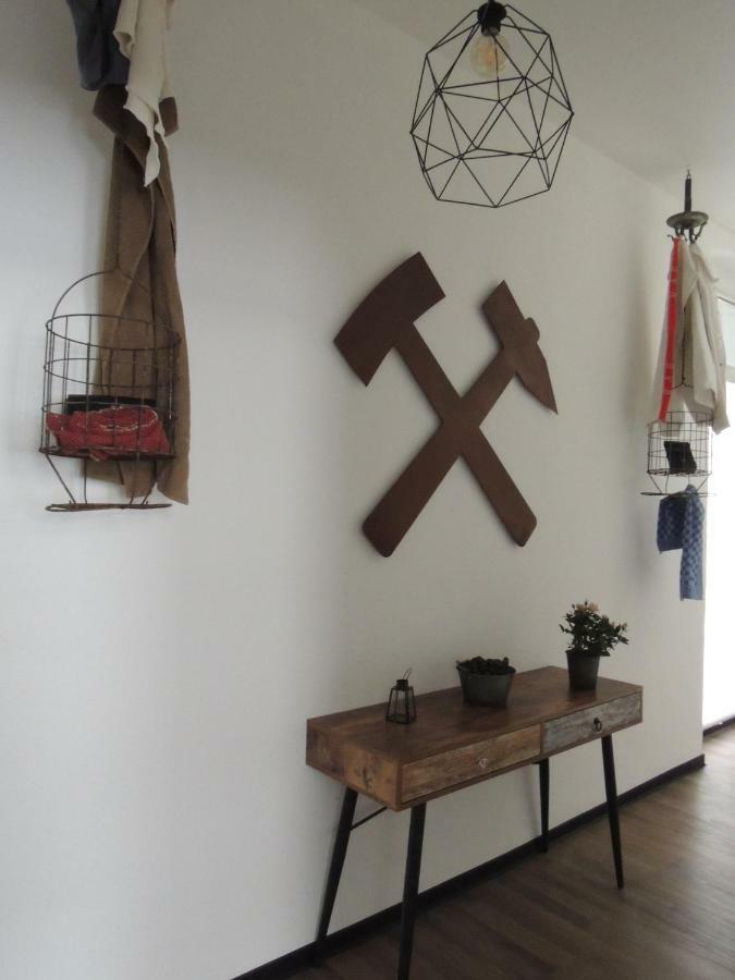 Zentrales Apartment In Гелзенкирхен Екстериор снимка