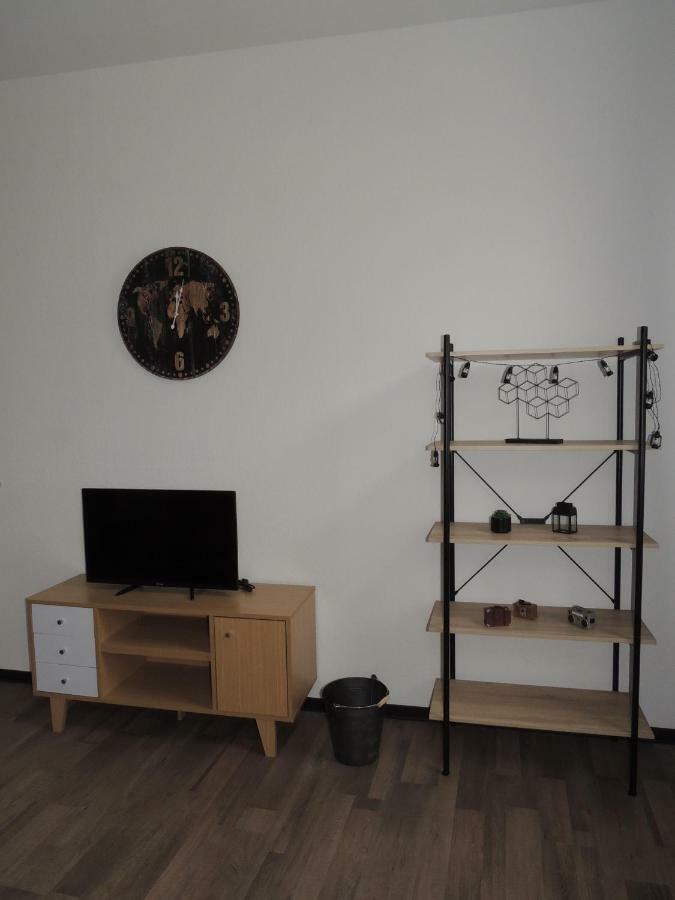 Zentrales Apartment In Гелзенкирхен Екстериор снимка