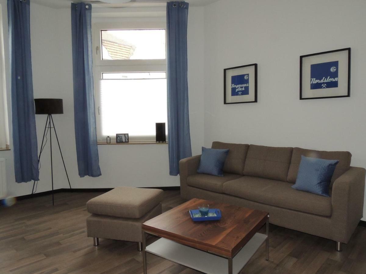 Zentrales Apartment In Гелзенкирхен Екстериор снимка
