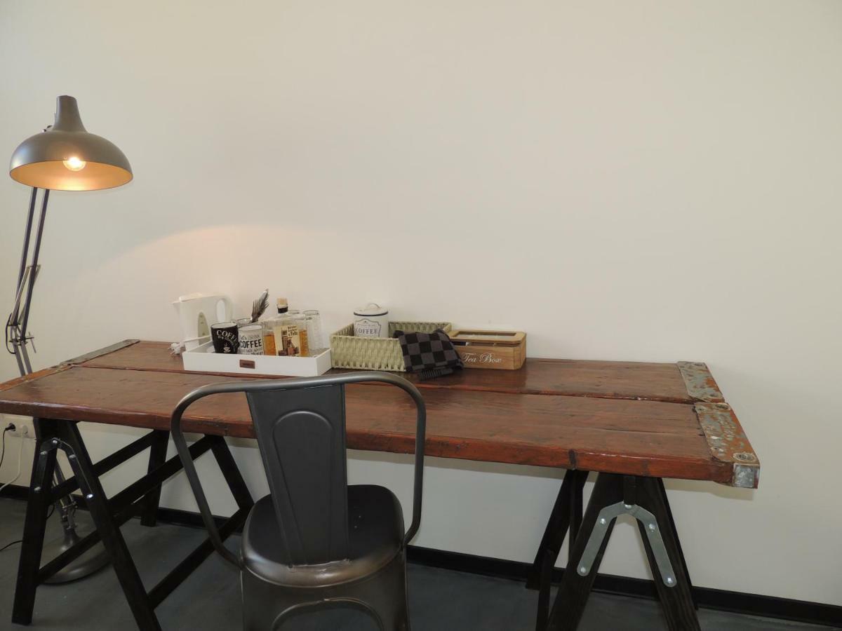 Zentrales Apartment In Гелзенкирхен Екстериор снимка