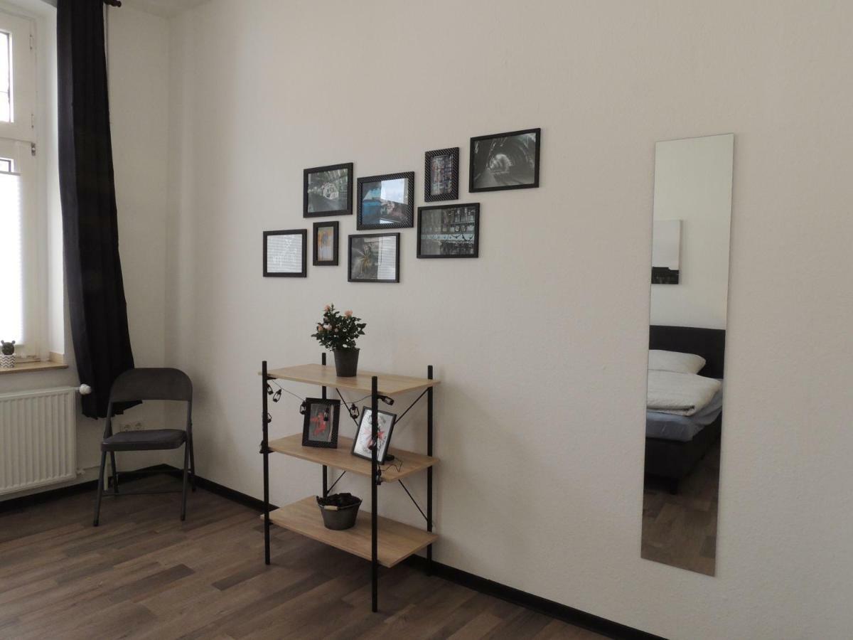 Zentrales Apartment In Гелзенкирхен Екстериор снимка